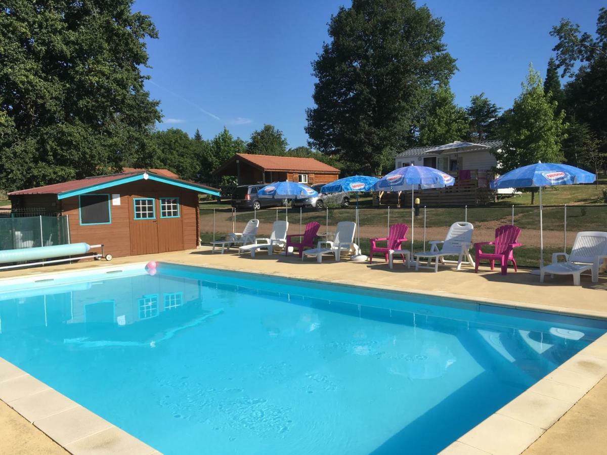 Camping Des Papillons Lalizolle エクステリア 写真